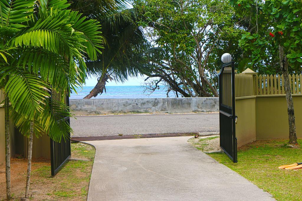 Villa Saint Sauveur Baie Sainte Anne Exterior foto