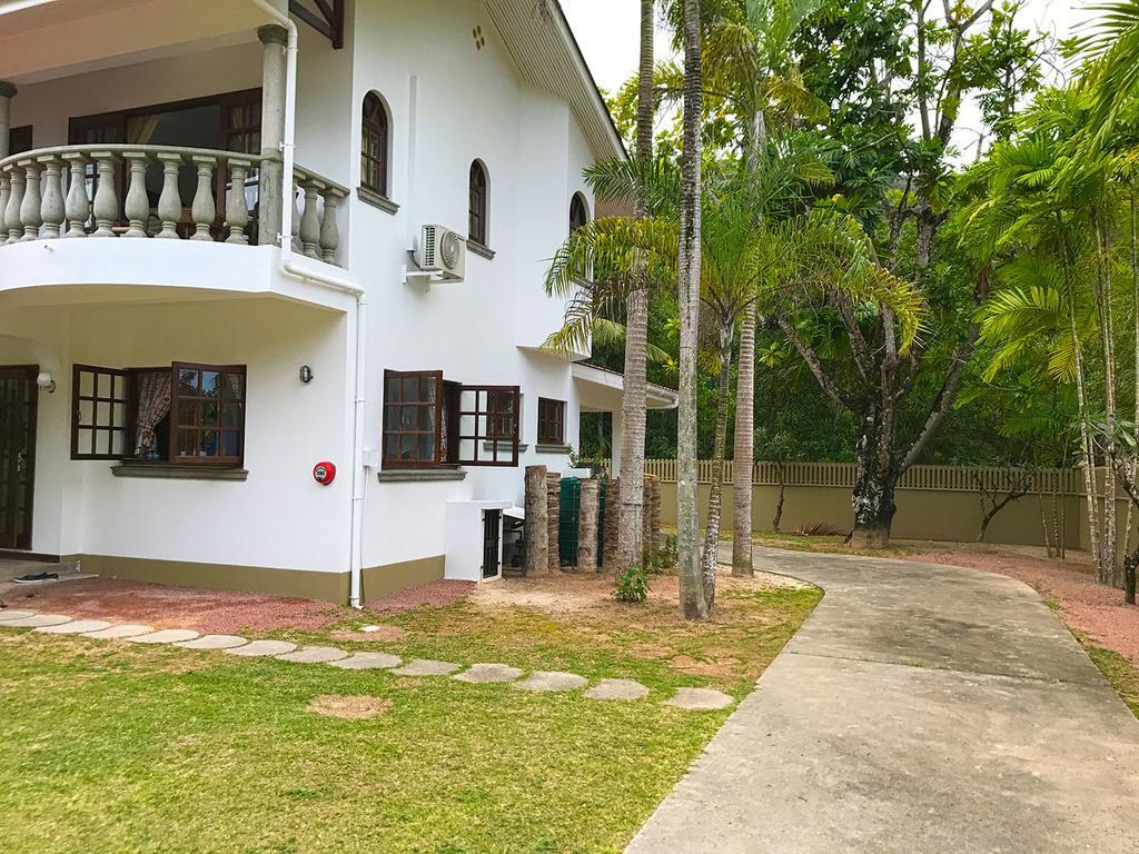 Villa Saint Sauveur Baie Sainte Anne Exterior foto